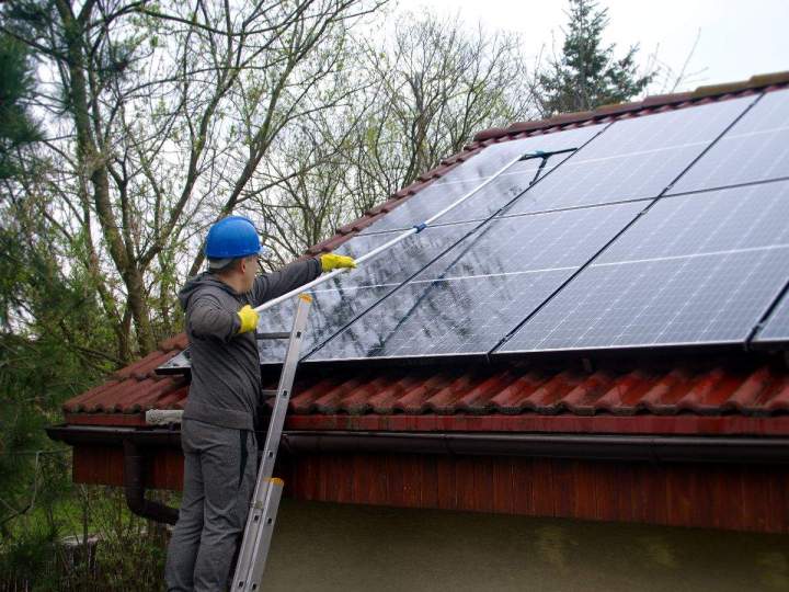 Pose de panneaux photovoltaïques Montbrison